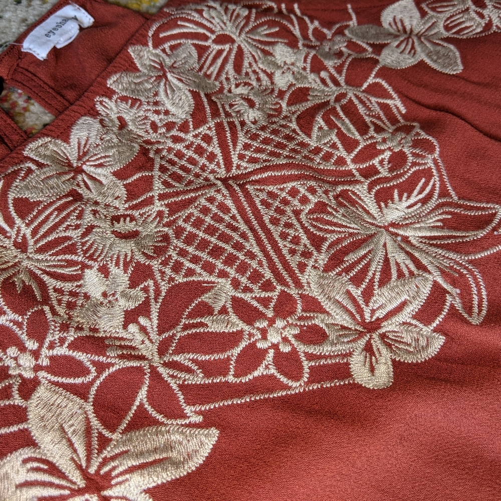 Tanktop - Picture 3 of 4